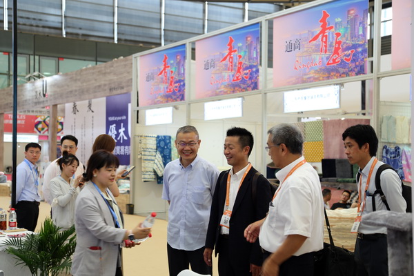 山東292家企業(yè)齊聚31屆華交會，青島家紡展團大放異彩