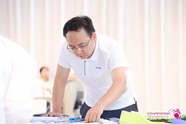 中國流行面料如何煥新當代設(shè)計？聯(lián)動雅瑩集團，這場評審會為好創(chuàng)意持續(xù)加碼