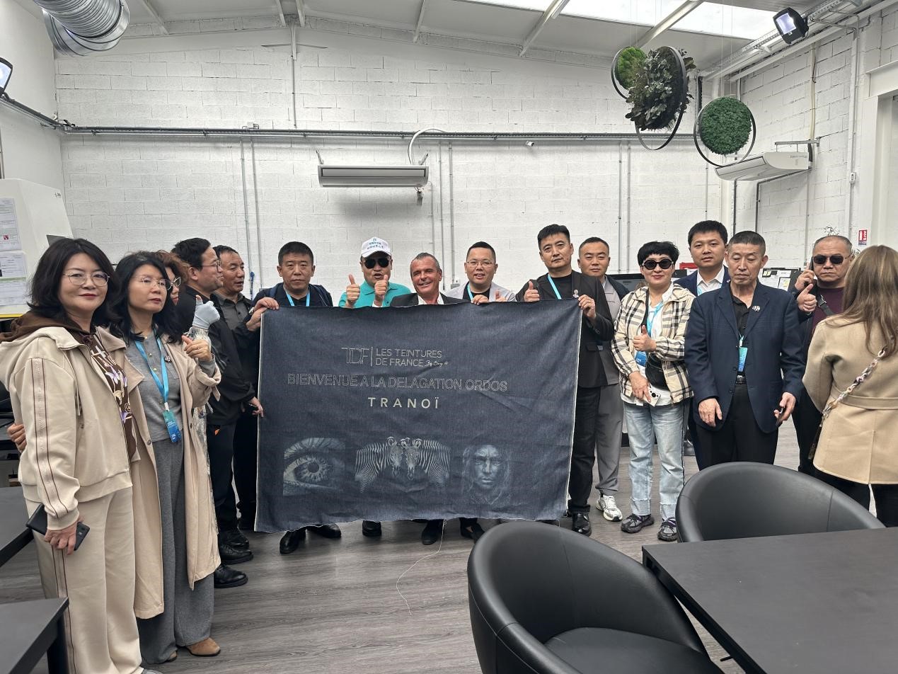 從中國黃河之濱到世界時尚之都：鄂爾多斯市羊絨在巴黎和米蘭大放異彩