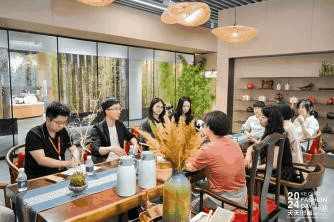 融匯優(yōu)質(zhì)資源，提速時尚發(fā)展！&ldquo;2024柯橋天天時尚&rdquo;完美交卷！