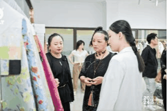 融匯優(yōu)質(zhì)資源，提速時尚發(fā)展！&ldquo;2024柯橋天天時尚&rdquo;完美交卷！