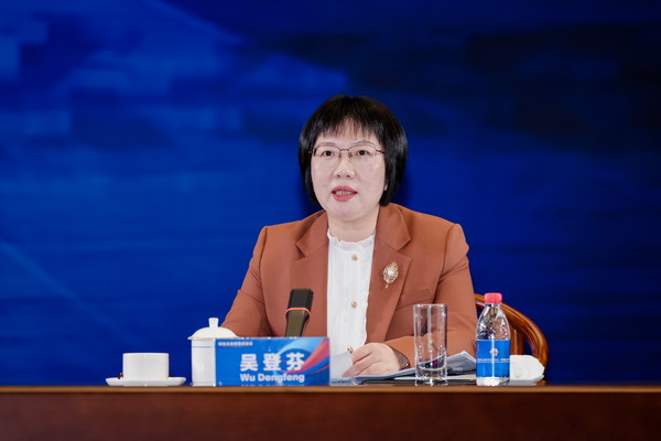 開放競合 共鏈未來--2025知名企業(yè)家圓桌會議擘畫紡織產(chǎn)業(yè)新格局