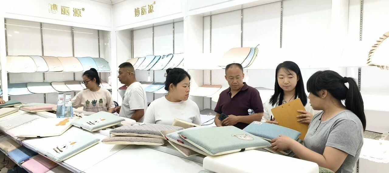中國(guó)·小堡第九屆布藝展覽會(huì)開幕