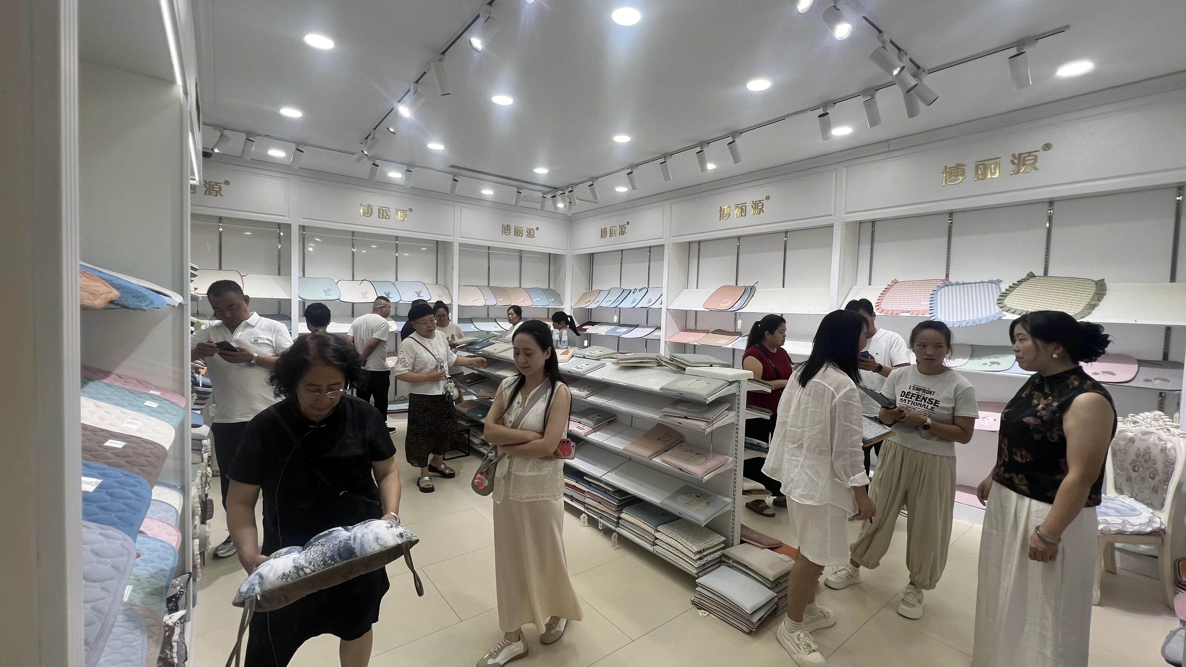 中國(guó)·小堡第九屆布藝展覽會(huì)開幕