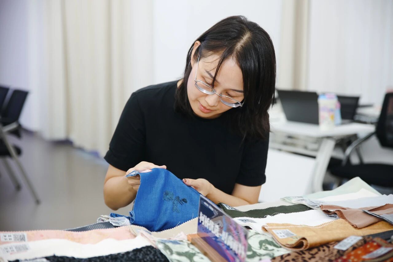 品類紛呈，優(yōu)品云集！2026&ldquo;柯橋優(yōu)選&rdquo;評審會第二期在柯橋火熱開評