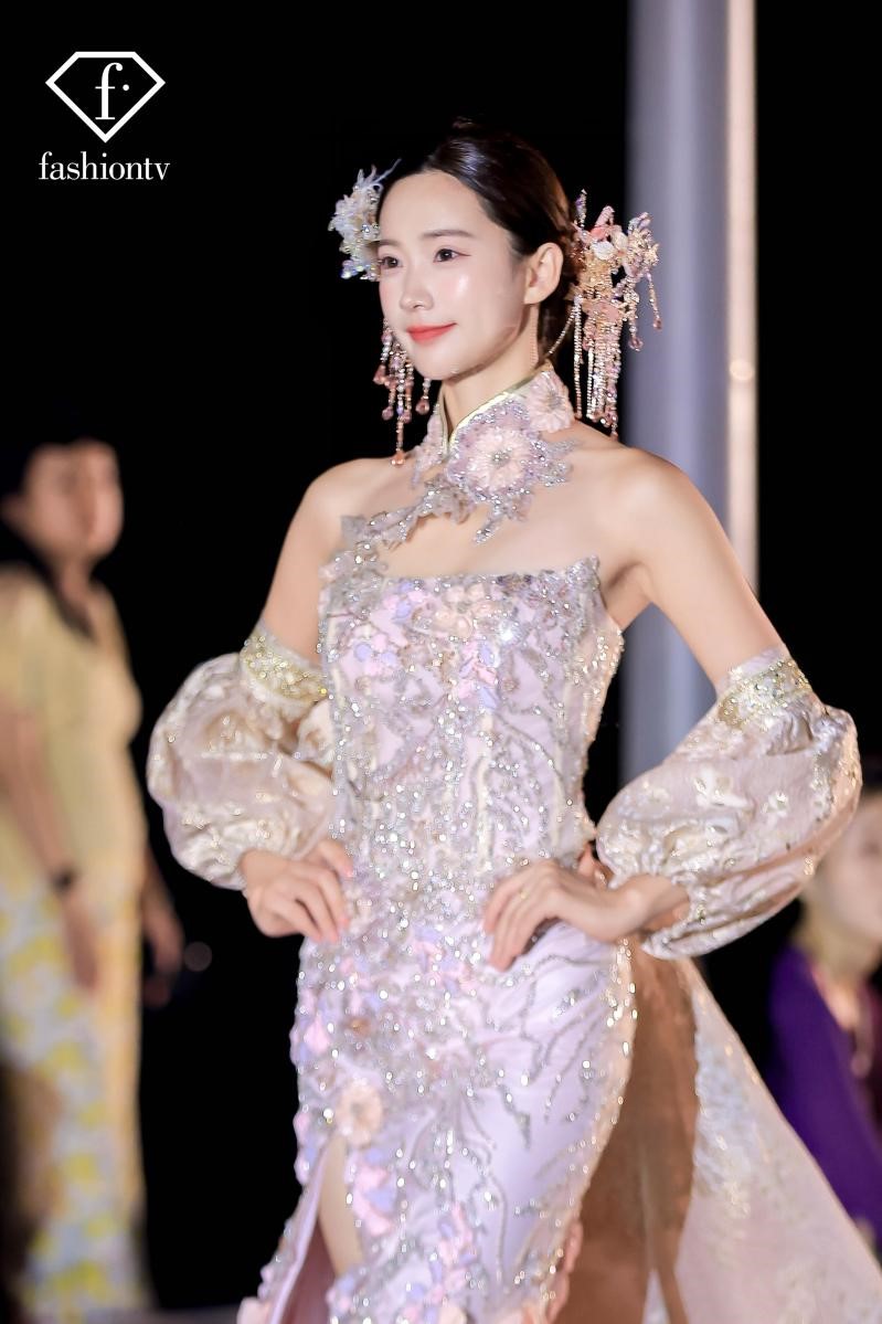 匠啟MAISON無界共生&middot;共筑全球風(fēng)尚新序章  2026青島時(shí)裝周奧帆中心會(huì)場(chǎng)?FashionTV風(fēng)尚秀場(chǎng)Celebrate盛典