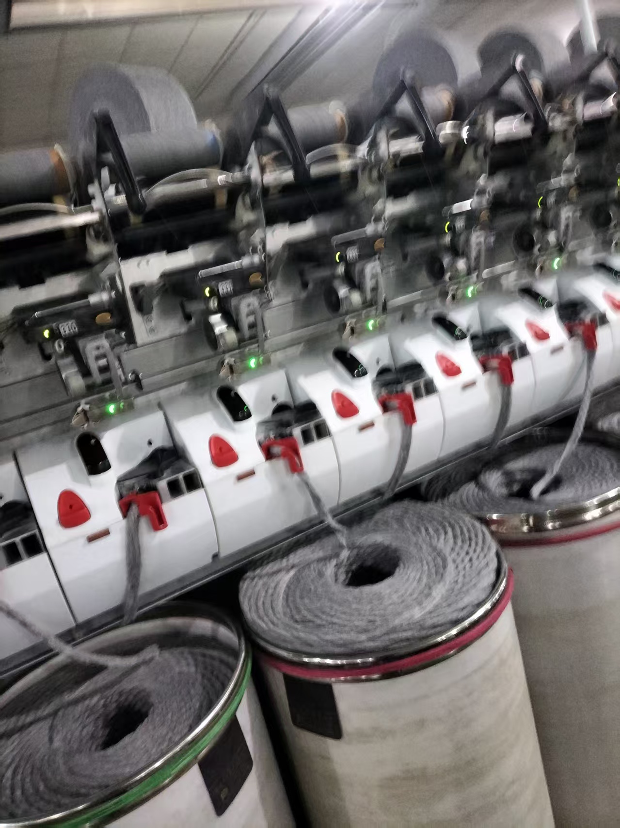 現有三臺蘇拉BD7氣流紡機(528錠)每臺，出廠日期為17年18年23年各一臺，現原機位活車尋找客戶，全帶電清 13326263168  管先生  